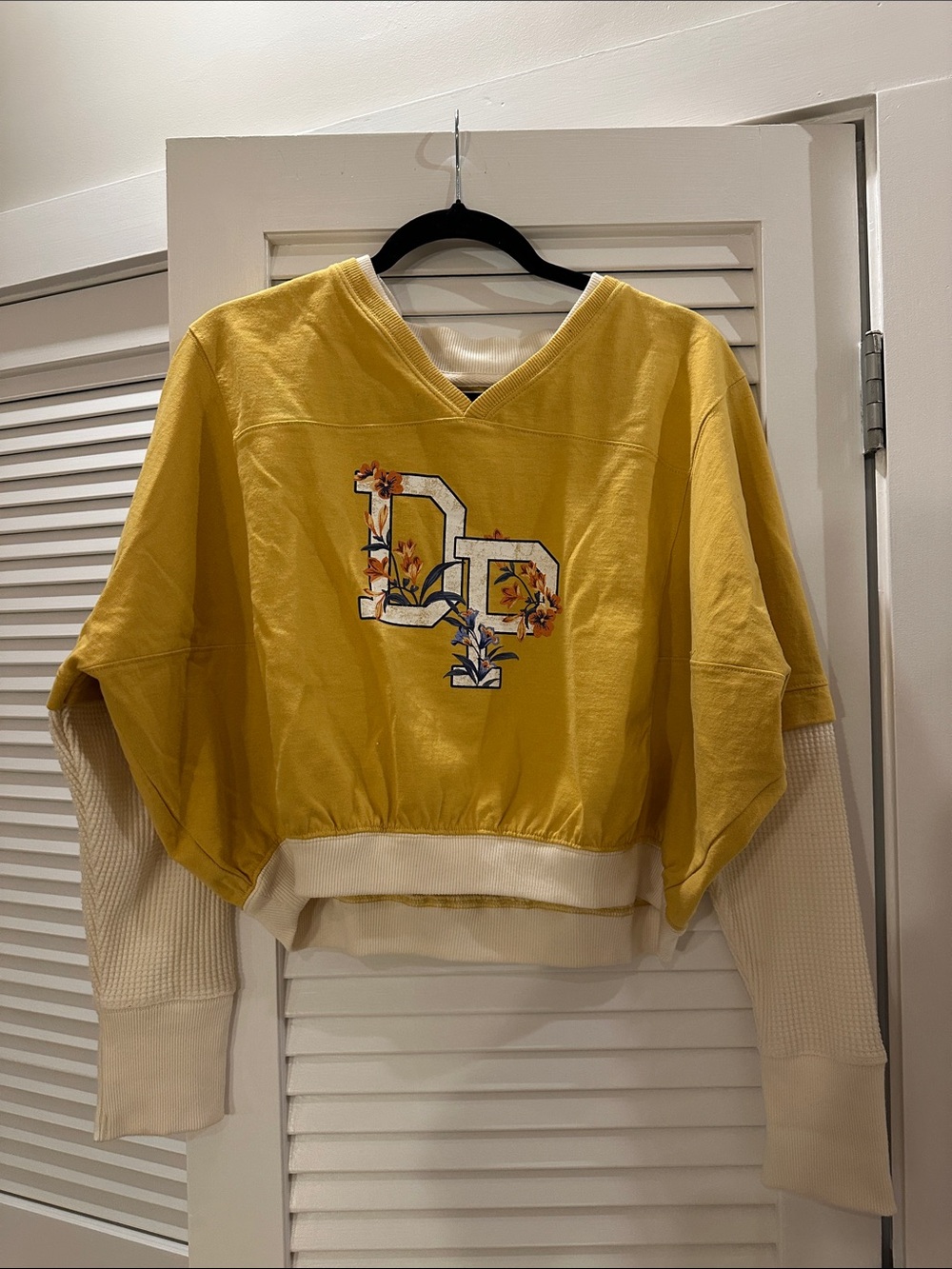 Yellow Floral daily practice Pullover with Cream Knit Sleeves
